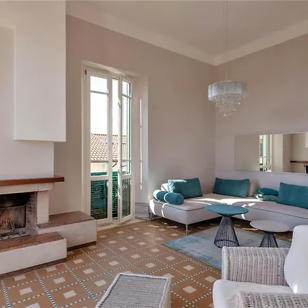 - Poetic Seafront Penthouse Versilia - Dom wakacyjny Massa (Tuscany)